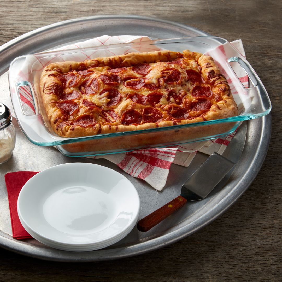 Pyrex? Easy Grab? 3-quart Glass Baking Dish with Red Lid - Image 2